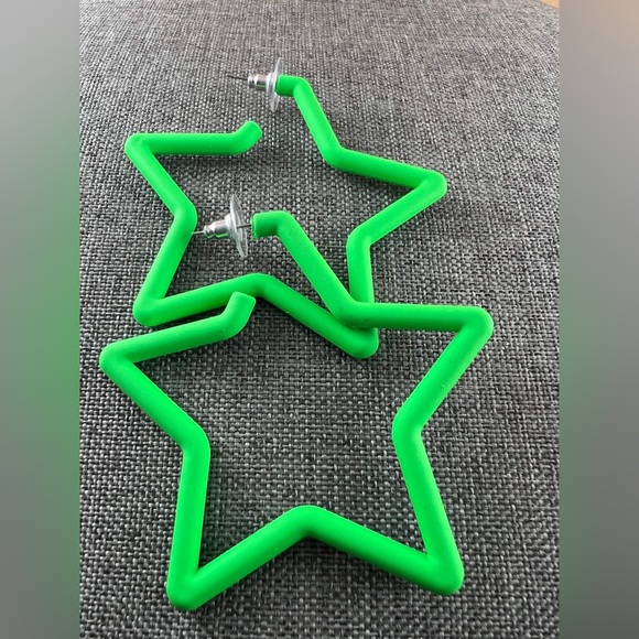80 90s colorful star hoop earrings Colorful Big Hoop Earrings Retro Neon Earring - Picture 1 of 3